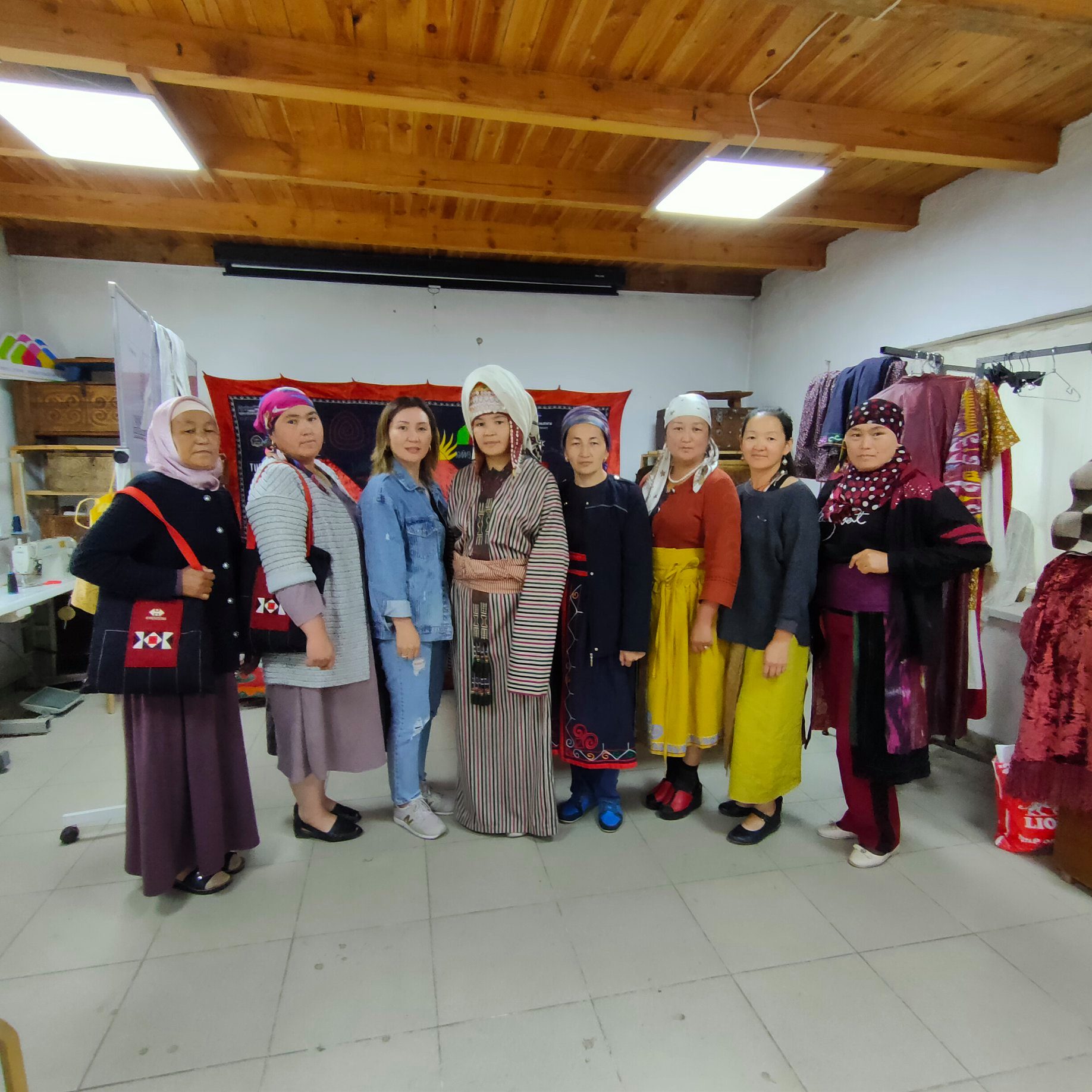 Обменный тур для женщин-ремесленниц из Алая и Чон-Алая в рамках проекта "Расширение экономических возможностей женщин и молодёжи"